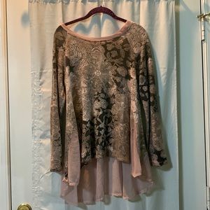 Tempo Paris high low top gray and pink with pink chiffon inserts